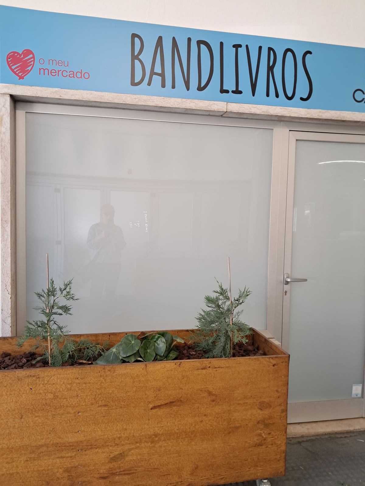 Espaço Bandlivros - Mercado Municipal de Almada